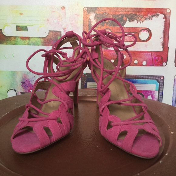 SOLD | Banana Republic | Pink Suede Strappy Heels - Picture 3 of 5